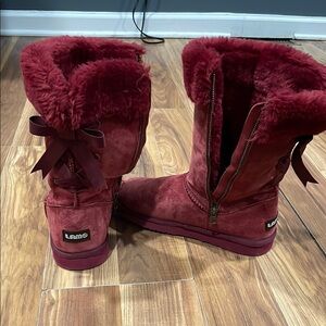 Lamo Women's Red Fur-Lined Boots
